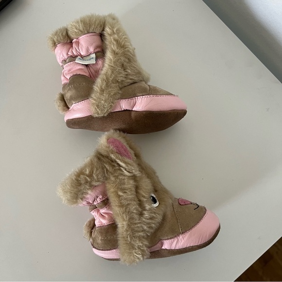 Robeez walking boots! - Picture 4 of 10